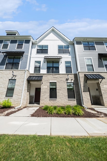 2891 Rayfield Ave, Ann Arbor, MI 48105