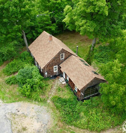 968 Jewett Rd, Contoocook, NH 03229