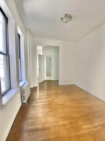 413 E 70th St Unit 11, New York, NY 10021