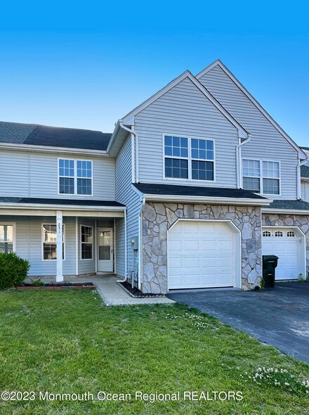251 Moses Milch Dr, Howell, NJ 07731