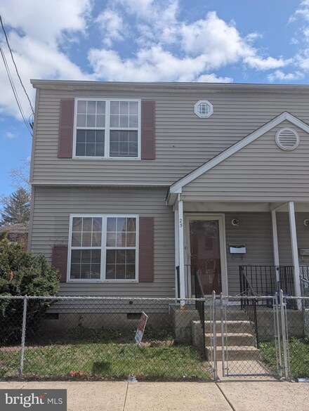 425 Euclid Ave, Trenton, NJ 08609