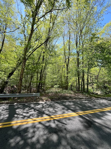 0 Pollys Ln, Montville, CT 06382