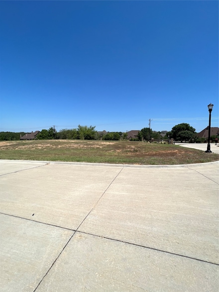 1733 Oakbrook Dr, Keller, TX 76262