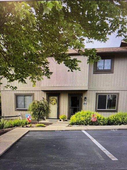 155 Cherrywood Villa, Beaver, WV 25813