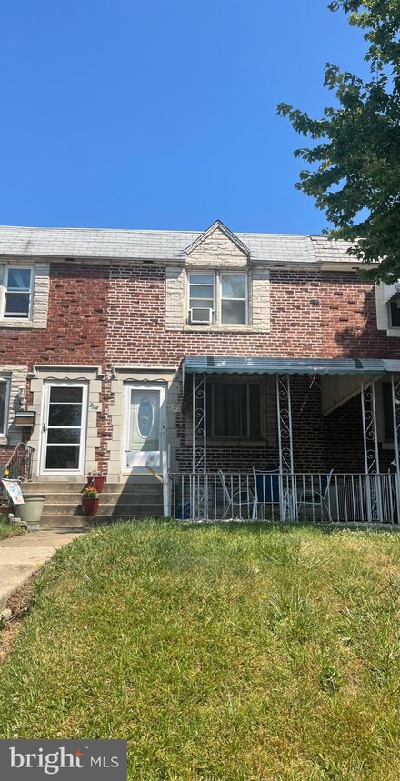 202 Stratford Rd, Glenolden, PA 19036