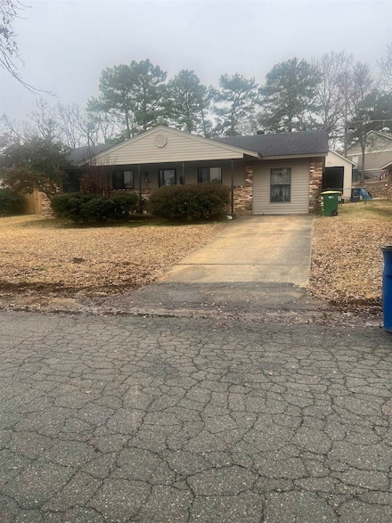 5633 Sonora Dr, North Little Rock, AR 72118