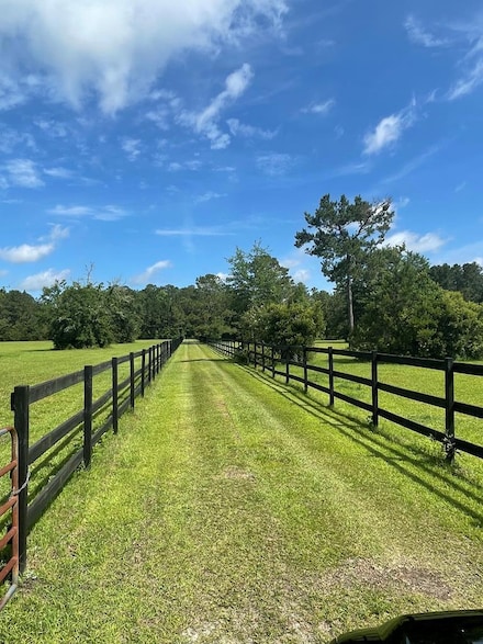 2075 Lower Hawthorne Trail, Cairo, GA 39828
