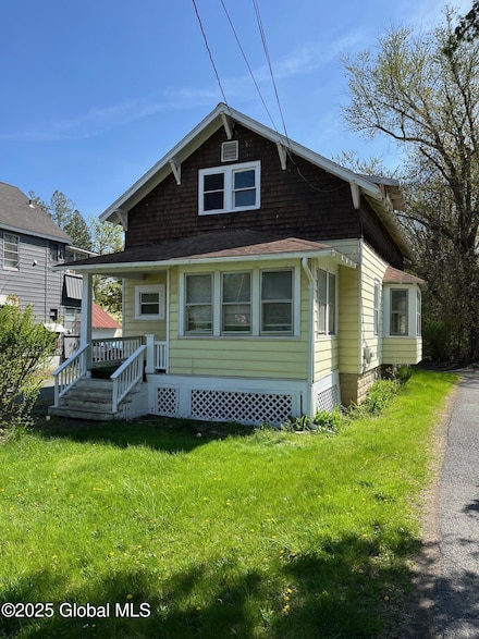 54 Main Ave, Wynantskill, NY 12198