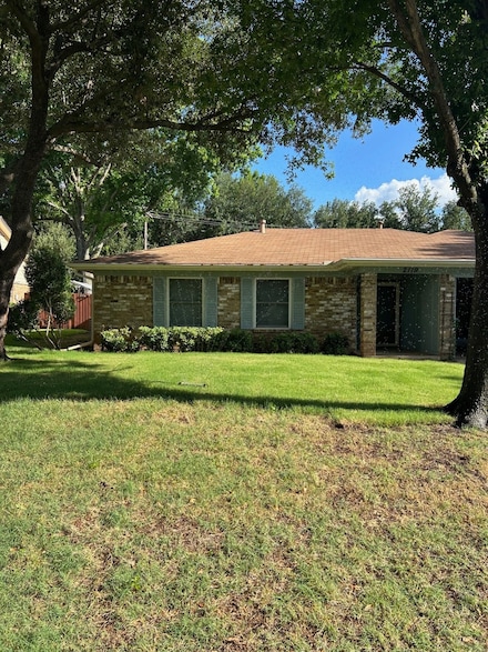 2119 Pecos Dr, Grapevine, TX 76051