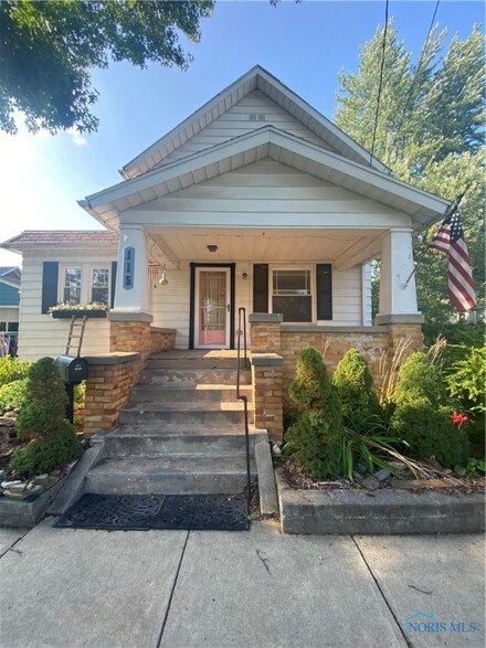 115 Byall Ave, Bowling Green, OH 43402