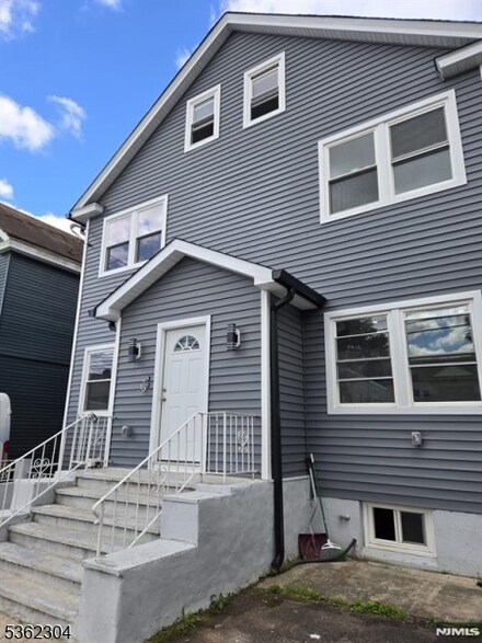 1056-1060 Kilsyth Rd Unit 1L, Elizabeth, NJ 07208