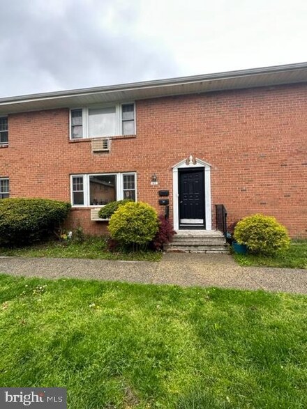 122 The Orchard Unit K, East Windsor, NJ 08512