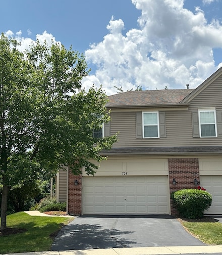 738 Oak Hollow Rd Unit 1, Crystal Lake, IL 60014
