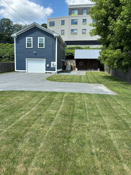 14 Central St, Windsor, VT 05089