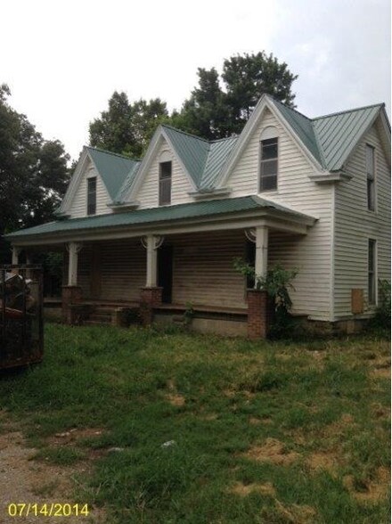 130 Old Jackson Rd, Whiteville, TN 38075