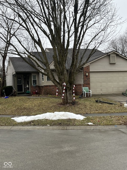 653 Southridge Ct, Westfield, IN 46074