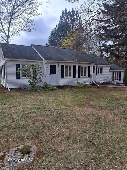 289 Richards Ave, Paxton, MA 01612
