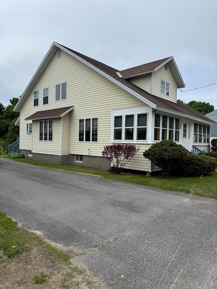 1201 Cook St, Saranac, NY 12981