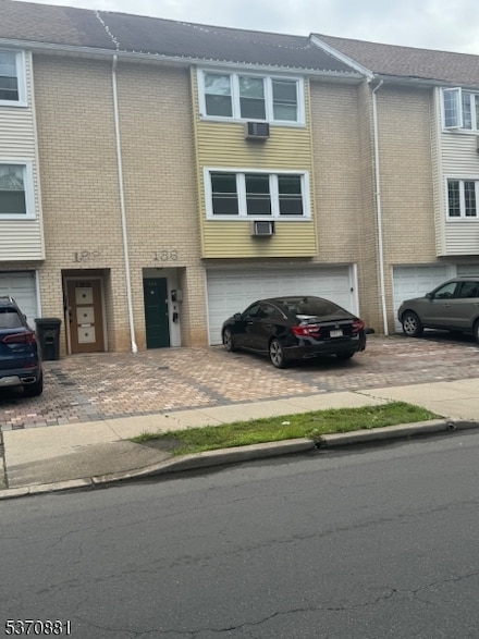 188 Park St, East Orange, NJ 07017