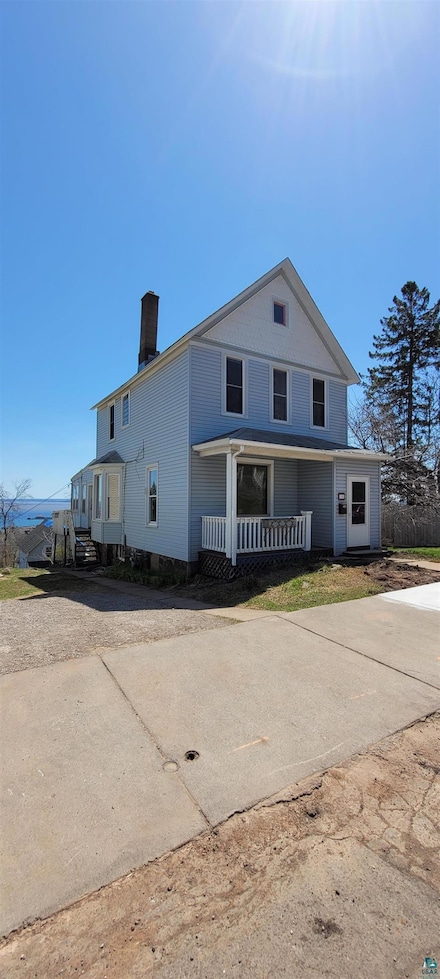 112 E 5th St, Duluth, MN 55805
