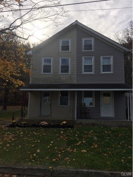 442 Thomas St, Alburtis, PA 18011