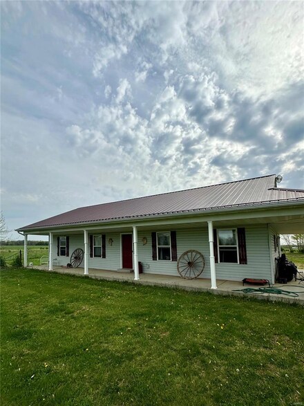 3908 Loeb Rd, Bland, MO 65014