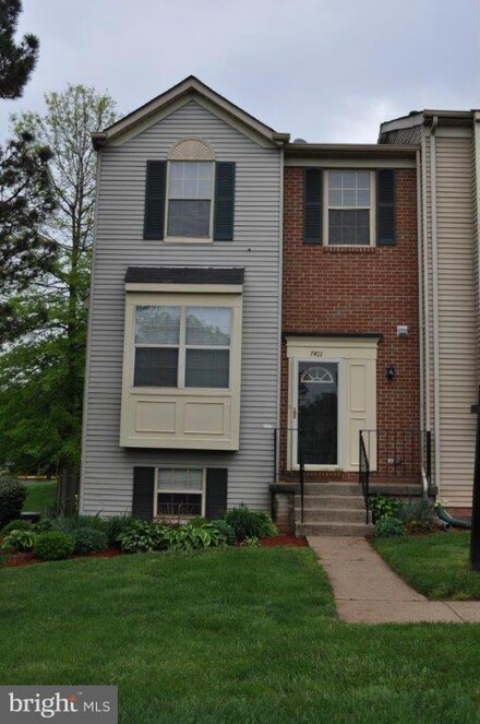 7401 Courtland Cir, Manassas, VA 20111