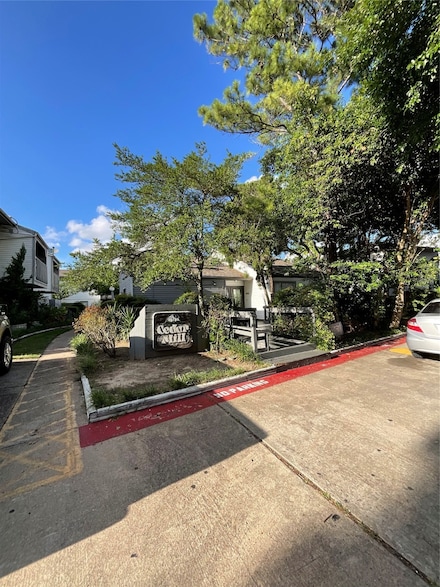 7200 Clarewood Dr Unit 1011, Houston, TX 77036