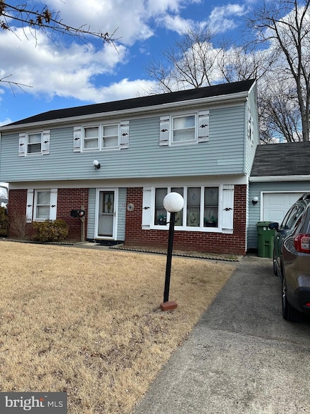 16 Briarcliff Rd, Marlton, NJ 08053