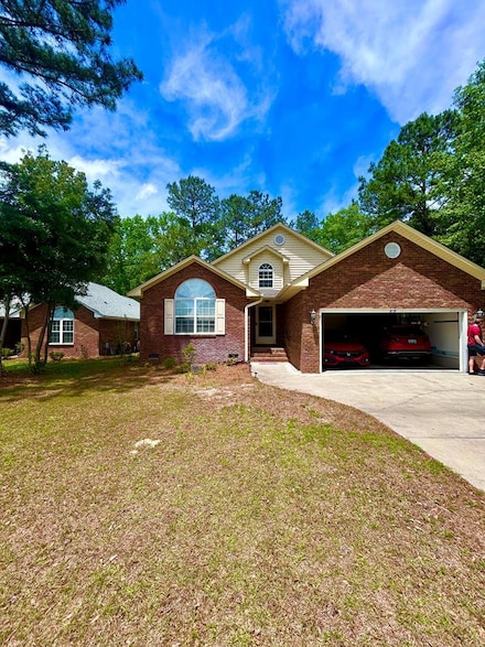 819 Bentwood Cir, Manning, SC 29102