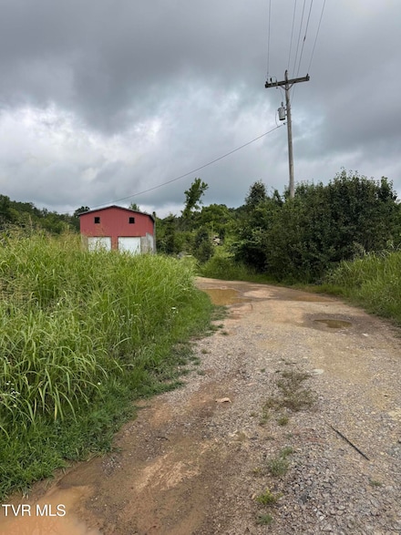 102 Perry Smith Ln, Rogersville, TN 37857