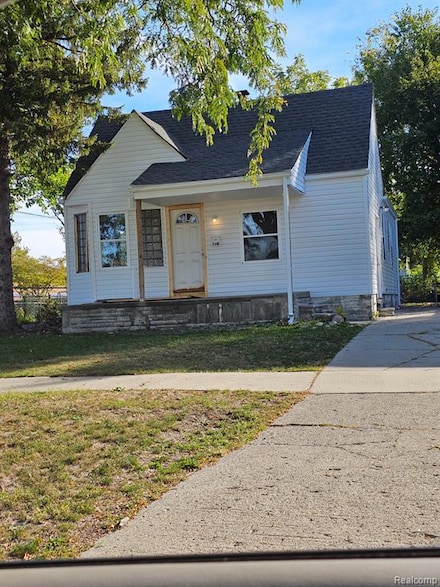 8686 Artesian St, Detroit, MI 48228