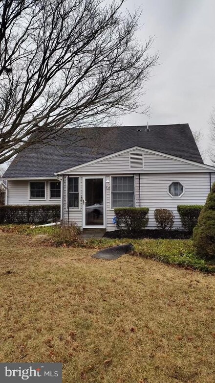 1063 1063 Terrace Blvd, Trenton, NJ 08618