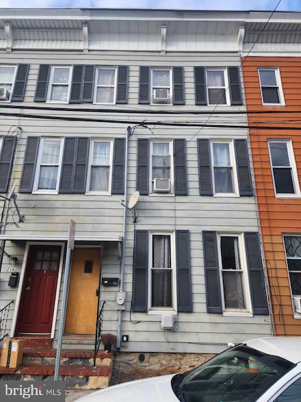 214 W Allen St, Mechanicsburg, PA 17055