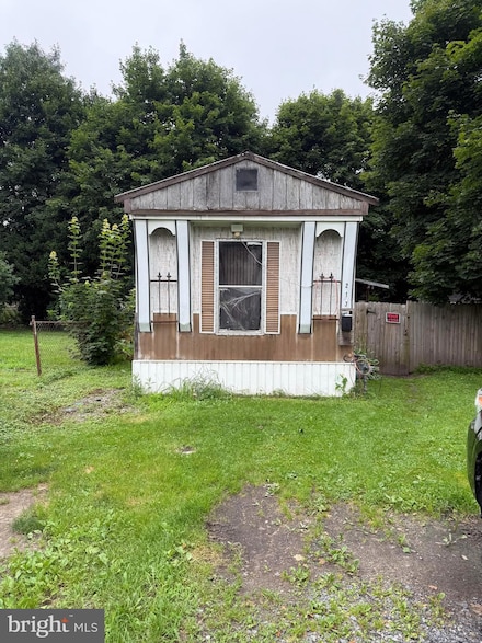 217 N 6th St, Philipsburg, PA 16866