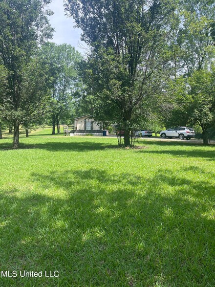 4700 Chamberlin Rd, Hernando, MS 38632
