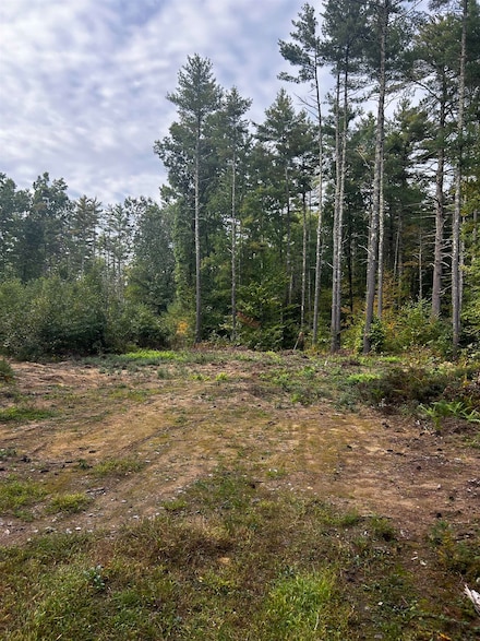 2 County Rd, Amherst, NH 03031