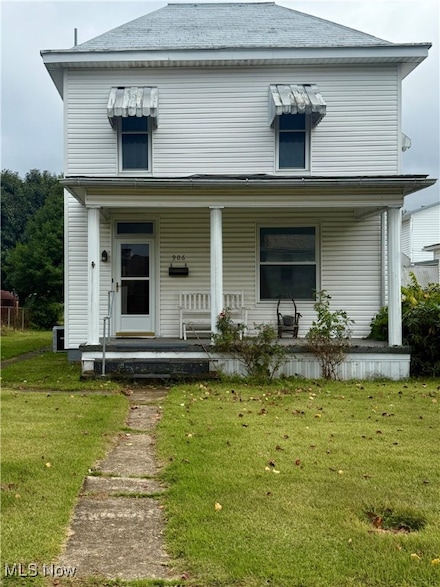 906 4th St, Saint Marys, WV 26170