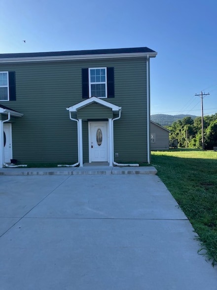 100 England St E, Cowan, TN 37318
