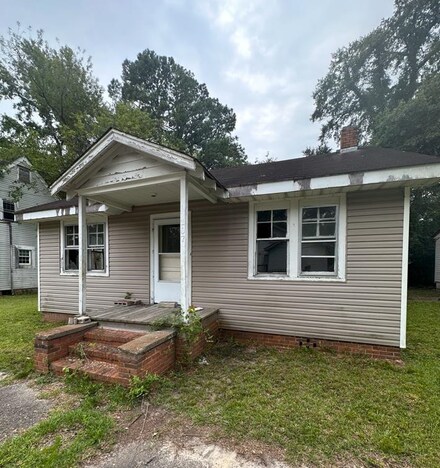 107 Roberson Ave, Williamston, NC 27892