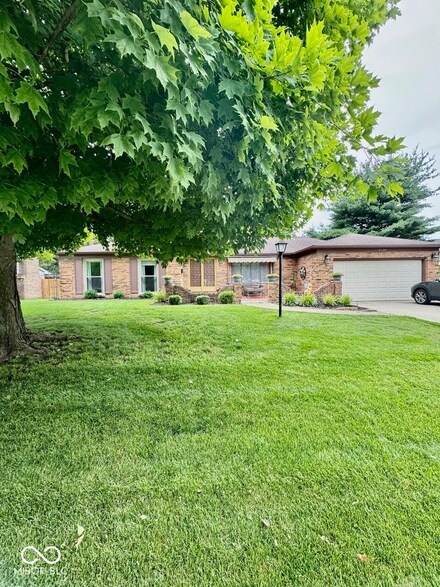 3130 Taylor Rd, Columbus, IN 47203