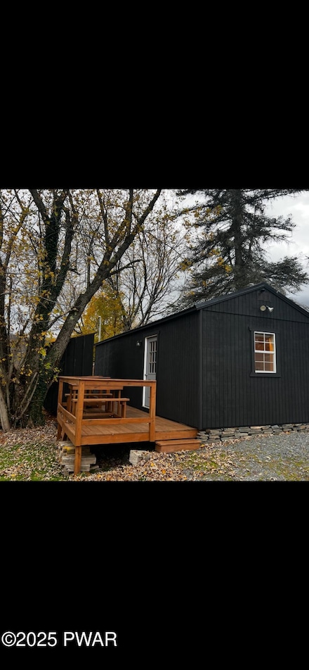 706 Pine Mill Rd, Equinunk, PA 18417