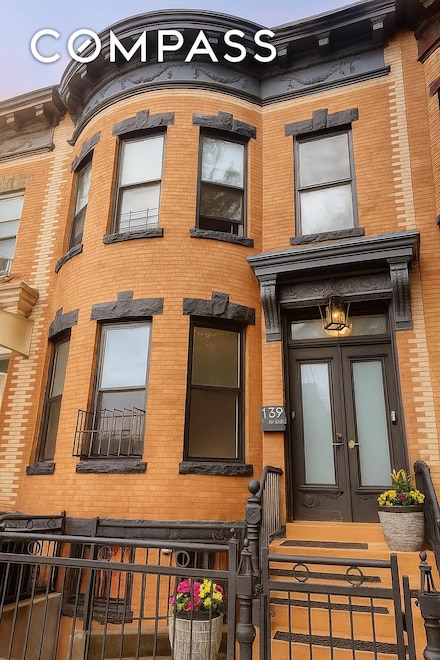 139 Autumn Ave Unit 1, Brooklyn, NY 11208