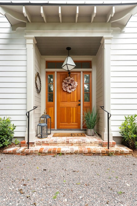 11 McHughes Alley, Charleston, SC 29403