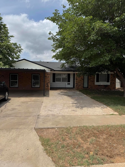 1936 71st St, Lubbock, TX 79412