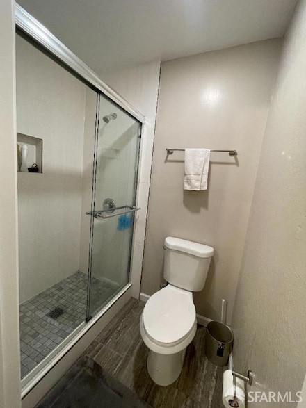 101 Del Prado Dr, Daly City, CA 94015