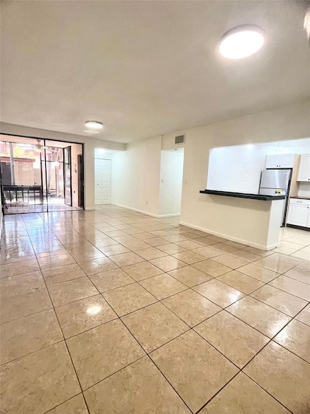 800 NE 199th St Unit 106D, Miami, FL 33179