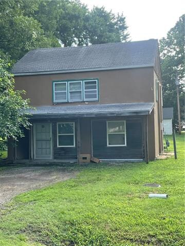 1356 Maple St, Pleasanton, KS 66075