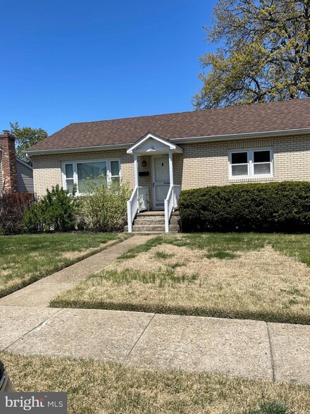 539 Bem St, Riverside, NJ 08075