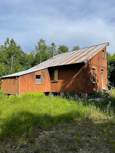 36 Lost Mile Rd, Newfane, VT 05301